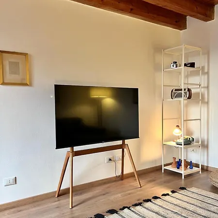アパート Casa Il Nido Bright Rooftop Nest レッコ