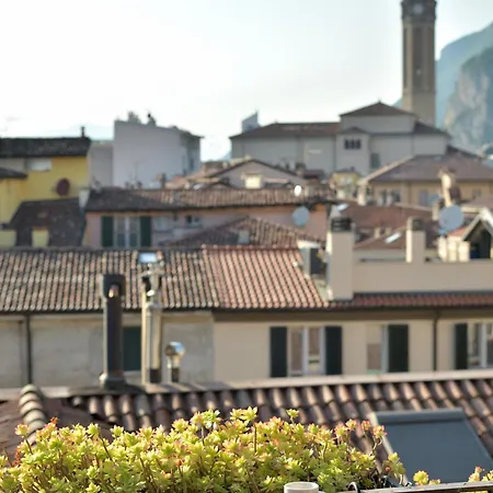 Casa Il Nido Bright Rooftop Nest *